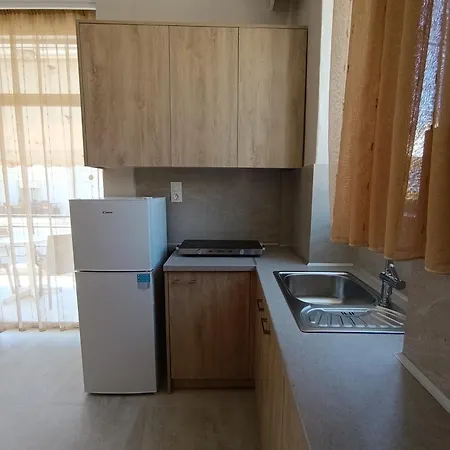 Popi Apartmanhotel Liménasz